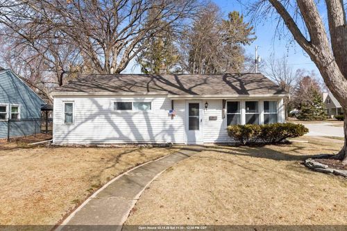 516 Winnebago Heights, NEENAH, WI, 54956 | Card Image