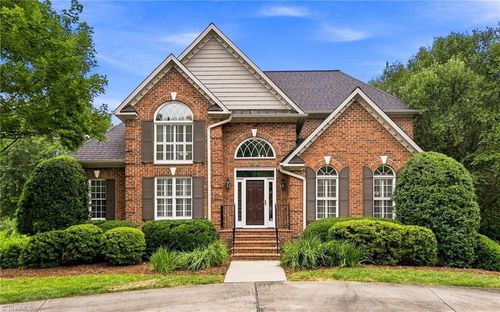 4600 Century Oaks Lane, Winston-Salem, NC, 27106 | Card Image