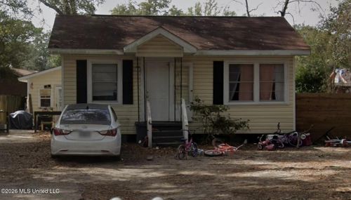 3807 Floralwalk Dr, Gulfport, MS, 39501-3844 | Card Image