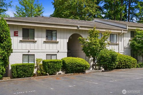 e9-12726 Ne 116th Ln, Kirkland, WA, 98034-8433 | Card Image