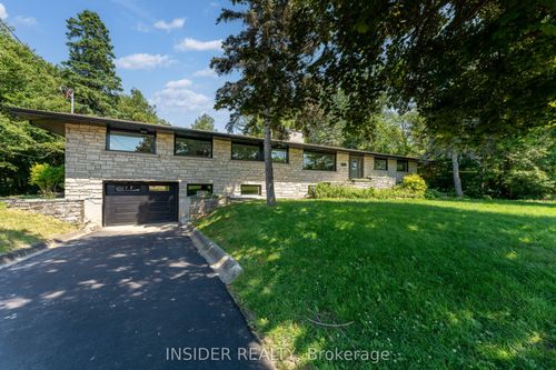 1802 Sydenham Rd, Kingston, ON, K7L4V4 | Card Image