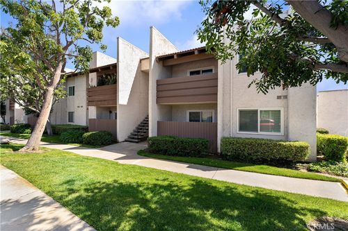 apt-3-17522 Vandenberg Ln, Tustin, CA, 92780-2002 | Card Image