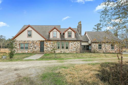 9009 Lazy Ln, Hitchcock, TX, 77563-1401 | Card Image