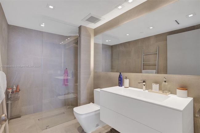 UNIT-2102 - 2711 S Ocean Dr, Condo with 3 bedrooms, 4 bathrooms and null parking in Hollywood FL | Image 36