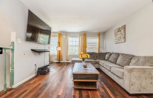 109 Giera Ct, Parlin, NJ, 08859-3121 | Card Image