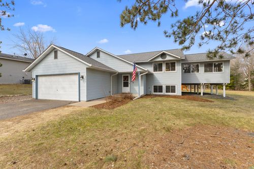 5575 Flint Trl, Wyoming, MN, 55092-9072 | Card Image