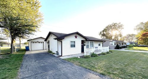 41 Jordan Drive, Bourbonnais, IL, 60914 | Card Image