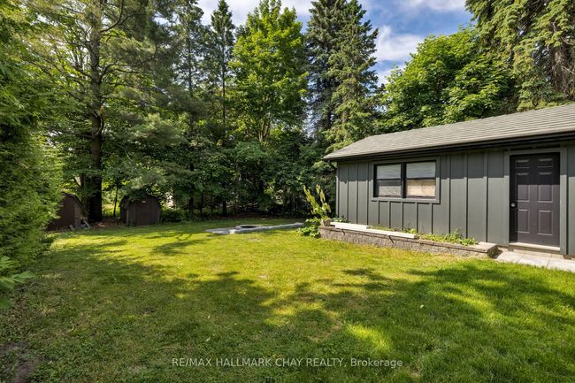 39 Eugenia St, House other with 5 bedrooms, 2 bathrooms and 4 parking in Barrie ON | Image 23
