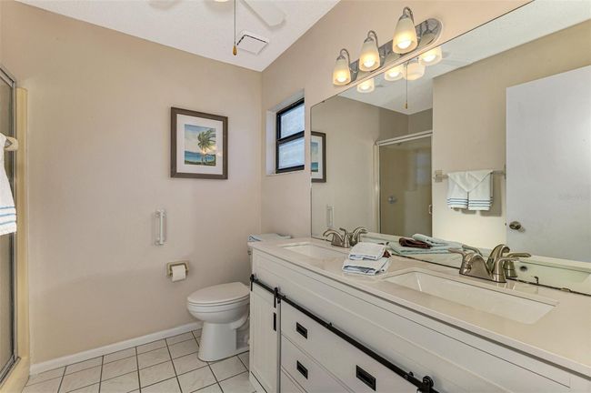 APT-5 - 927 Capri Isles Blvd, Condo with 2 bedrooms, 2 bathrooms and null parking in VENICE FL | Image 19
