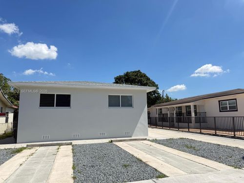 59-59 E 14th St, Hialeah, FL, 33010 | Card Image