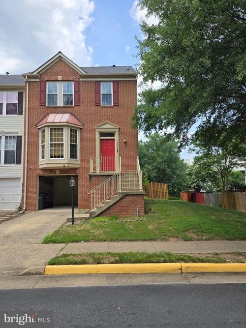 46838 Graham Cove Sq, STERLING, VA, 20165-7577 | Card Image