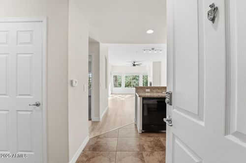 2429-5350 E Deer Valley Dr, Phoenix, AZ, 85054-4126 | Card Image