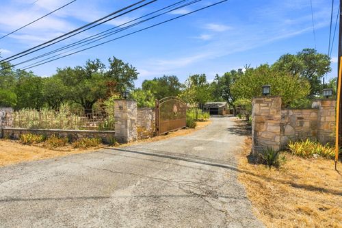 3809 Wyldwood Rd, Austin, TX, 78739-4433 | Card Image