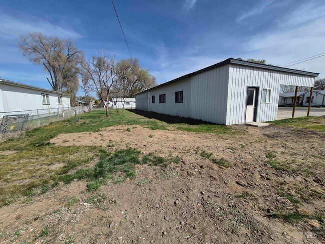 602 7 Th Ave W, House other with 3 bedrooms, 2 bathrooms and 2 parking in Gooding ID | Image 5