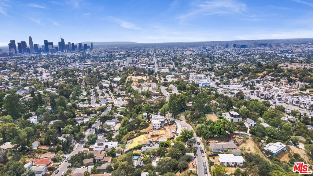 Land in Los Angeles 5