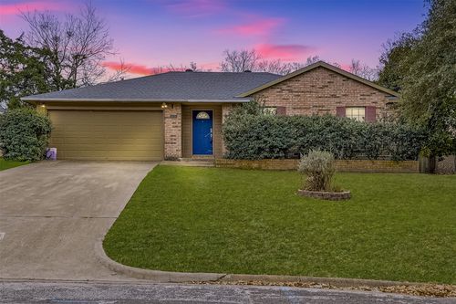 1601 Arlington Dr, Corsicana, TX, 75110-2636 | Card Image