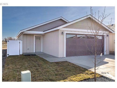 960 Tinley St, Stanfield, OR, 97875-4665 | Card Image