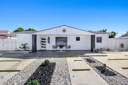 20603 Nw 44th Pl, Miami Gardens, FL, 33055-1226 | Card Image