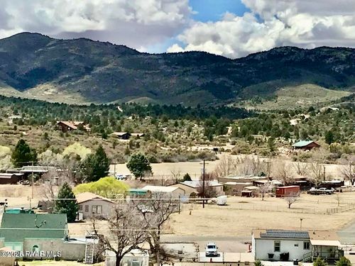 18404 S Niblick Dr, Peeples Valley, AZ, 86332 | Card Image