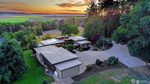 28407 Pioneer Hwy, Stanwood, WA, 98292-9510 | Card Image