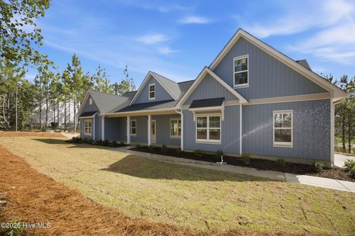 2013 Pewter Dr, West End, NC, 27376-8081 | Card Image