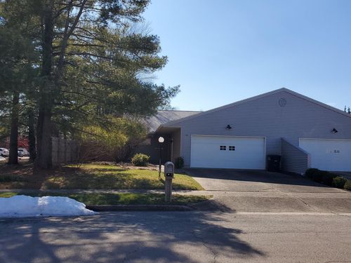 2801 W Westridge Pl, Carbondale, IL, 62901-1045 | Card Image