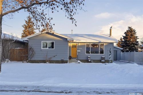 349 Waterloo Cres, Saskatoon, SK, S7H4H7 | Card Image