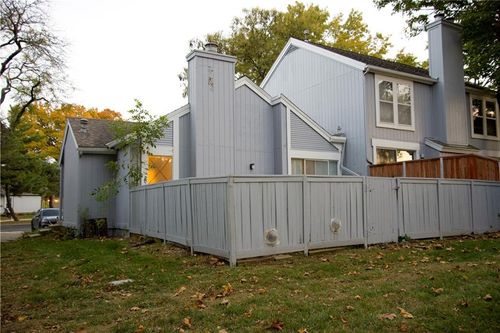 12212 W 79th Ter, Lenexa, KS, 66215-2707 | Card Image