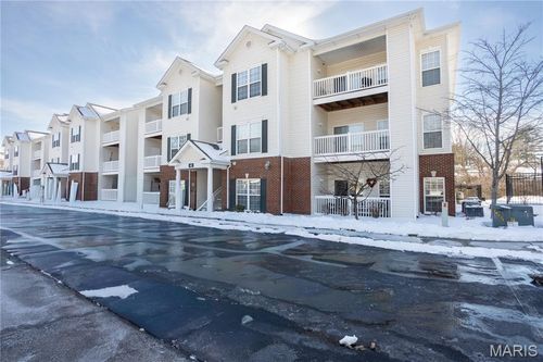 208-42 Kassebaum Ln, Saint Louis, MO, 63129-1591 | Card Image