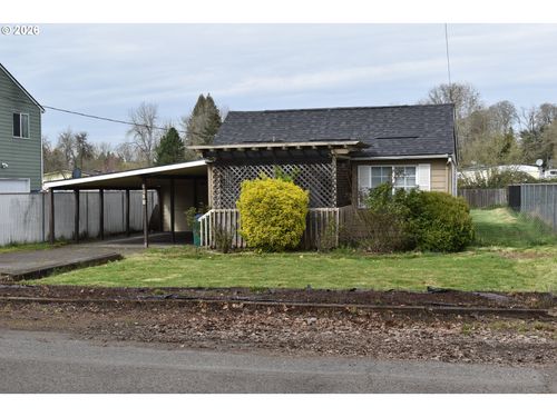 3215 Se Vineyard Rd, Milwaukie, OR, 97267 | Card Image