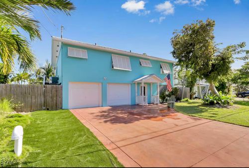 37 Blue Water Dr, Key West, FL, 33040-6103 | Card Image