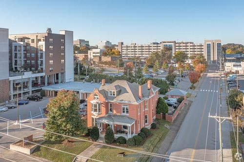 311 22nd Ave N, Nashville, TN, 37203 | Card Image
