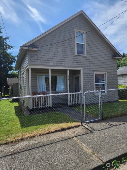 814 Perry Avenue, Hoquiam, WA, 98550 | Card Image