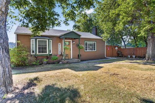 818 Roubaix Dr, Rapid City, SD, 57702-0172 | Card Image