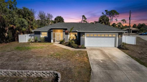 2186 Roscoe Ln, NORTH PORT, FL, 34288-3872 | Card Image