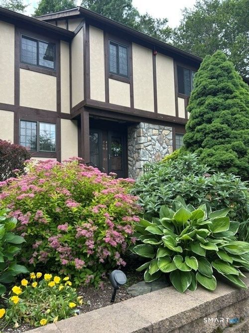 470-470 Swanson Cres, Milford, CT, 06461-2747 | Card Image