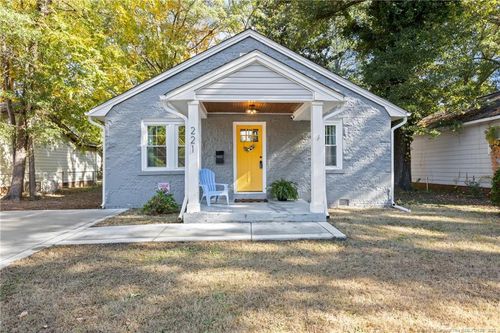 221 Sedberry St, Fayetteville, NC, 28305-4939 | Card Image