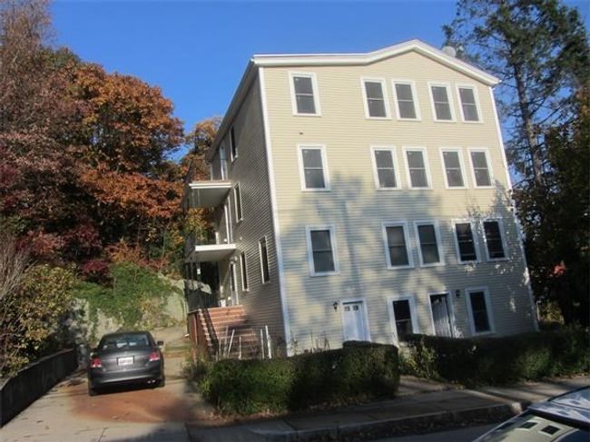APT-3 - 54 Desoto Rd, Condo with 2 bedrooms, 1 bathrooms and null parking in Boston MA | Image 6
