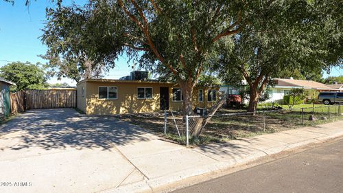 4350 W Morten Ave, Glendale, AZ, 85301-1666 | Card Image