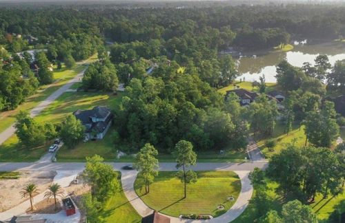 4007 Hidden Winds Dr, Spring, TX, 77386-2057 | Card Image