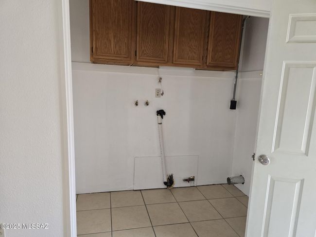 Laundry closet | Image 7