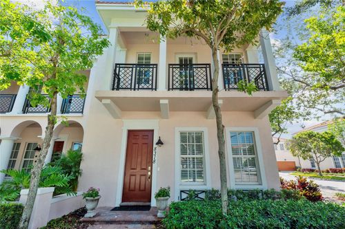 8318-8318 Nw 7th Ct, Boca Raton, FL, 33487-1363 | Card Image