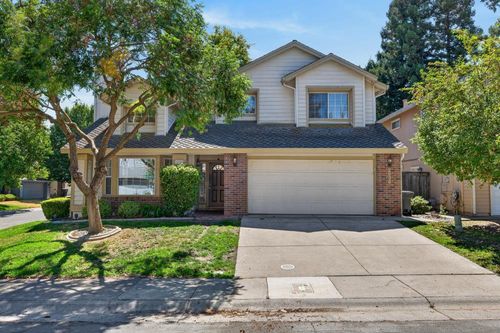 2936 Trigo Way, Sacramento, CA, 95833-3733 | Card Image