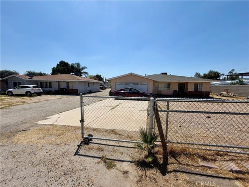 19015 Slover Ave, Bloomington, CA, 92316-2460 | Card Image
