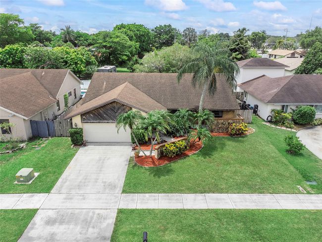 4094 Nw 1 St Pl, House other with 3 bedrooms, 2 bathrooms and null parking in Deerfield Beach FL | Image 45