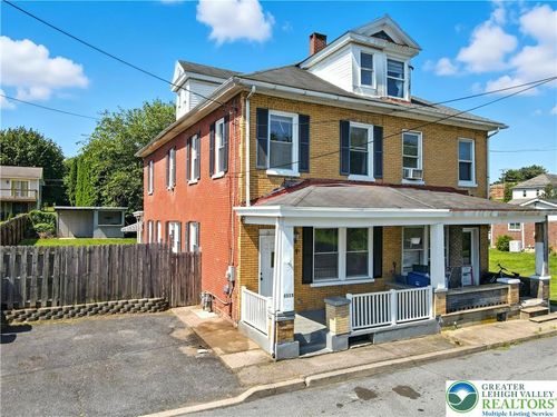 1115 Keane St, Palmer Twp, PA, 18045-6051 | Card Image