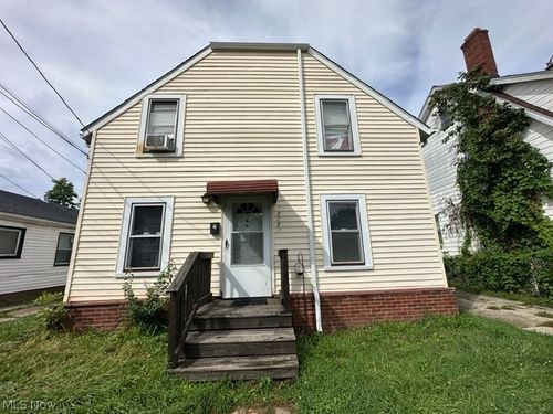 12624 Emery Ave, Cleveland, OH, 44135-2246 | Card Image