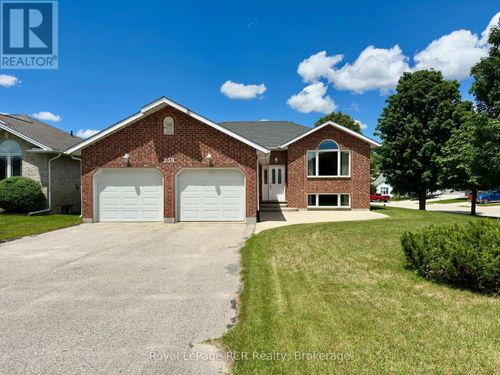 238 4th Street Crescent, Hanover, ON, N4N3S2 | Card Image