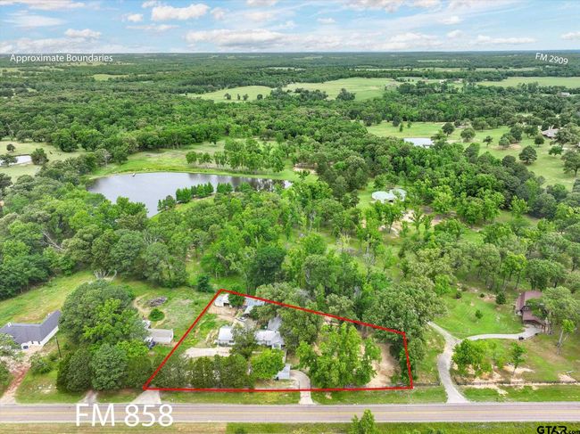 13386 Fm 858, House other with 3 bedrooms, 2 bathrooms and null parking in Ben Wheeler TX | Image 5