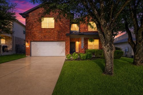 8215 Menlo Park Pl, Round Rock, TX, 78681-3883 | Card Image